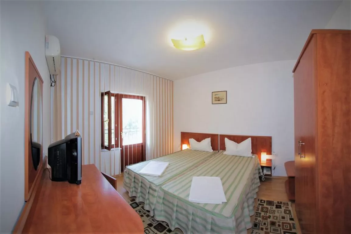 Hotel AMURG 65 din Eforie Sud