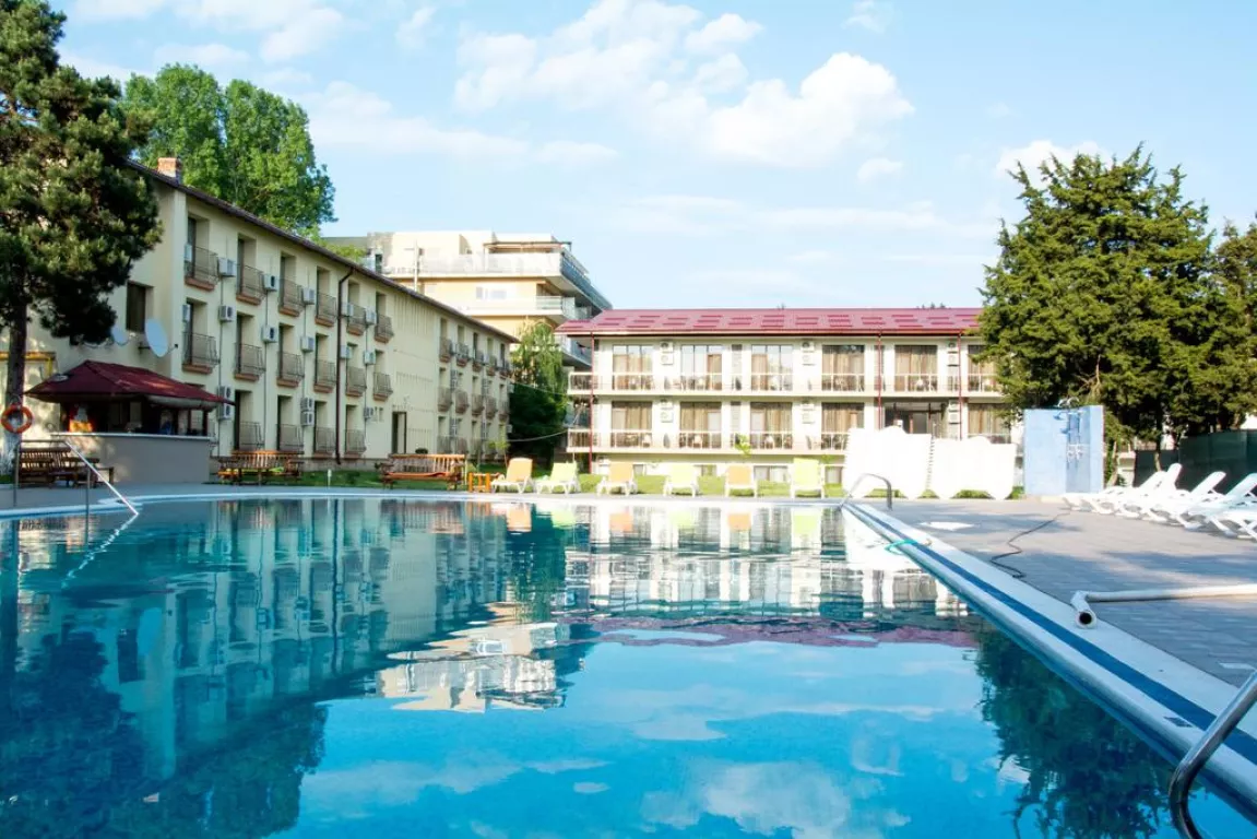 Hotel Q (fostul Hotel ALBERT) din Neptun