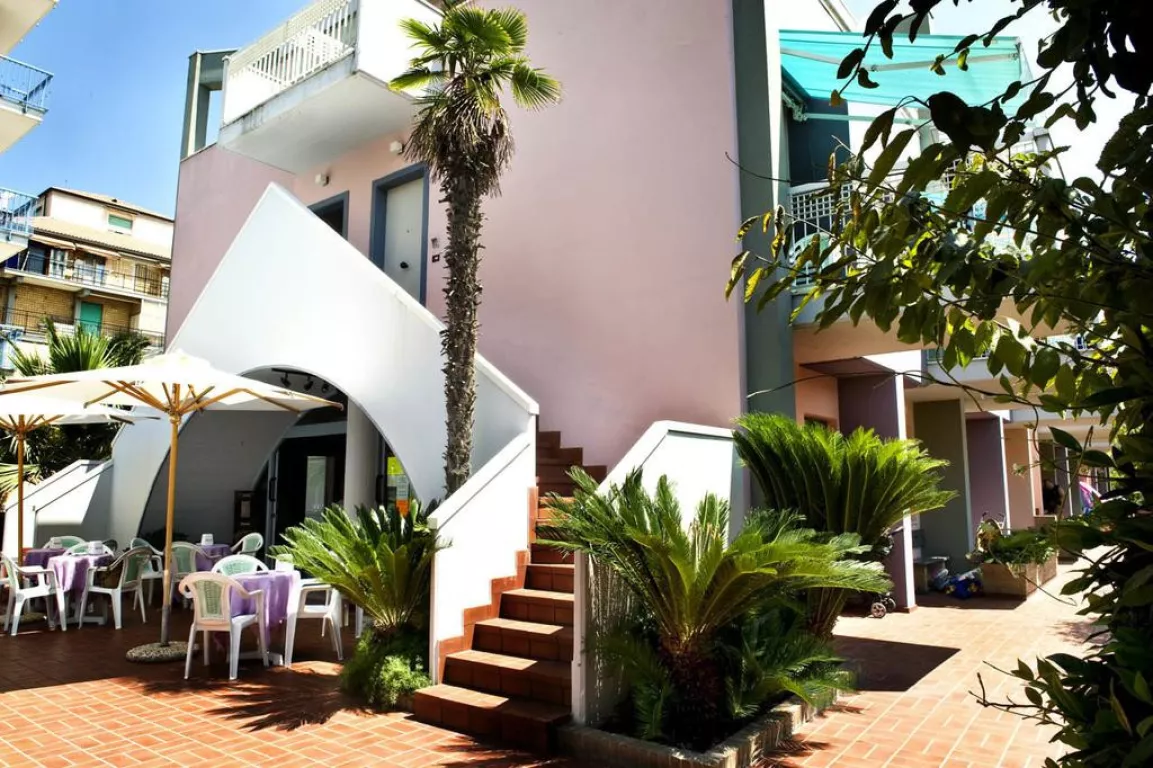 Hotel MEDITERRANEO din Neptun
