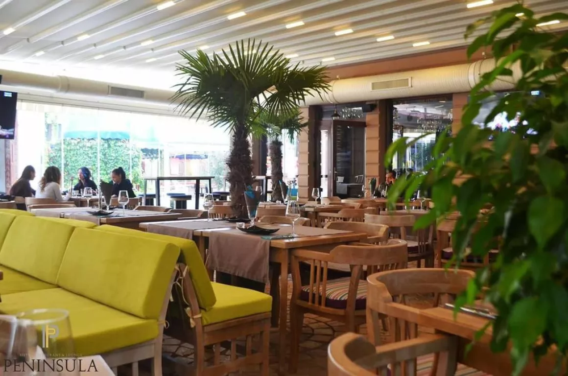 Boutique Hotel Peninsula din Constanța