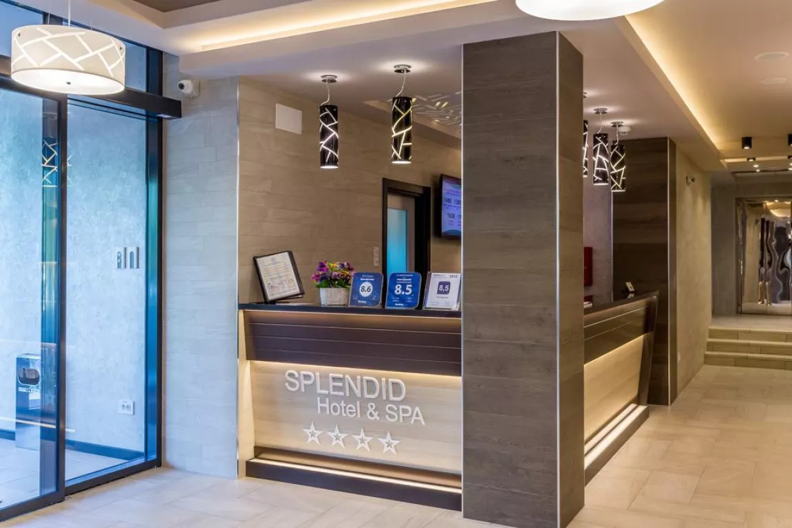 Hotel NEW SPLENDID Spa (Adults Only) din Mamaia